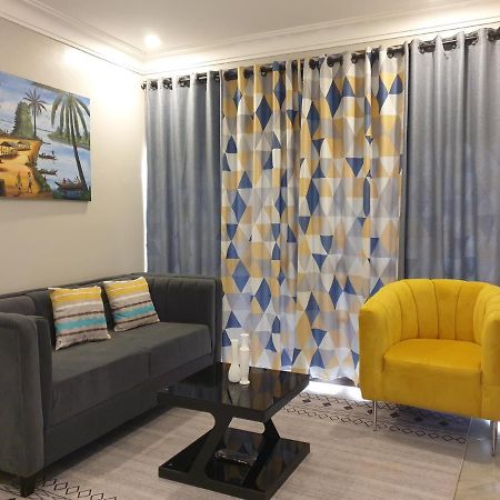 Blt Suites - Furnished Apartments 캄팔라 외부 사진