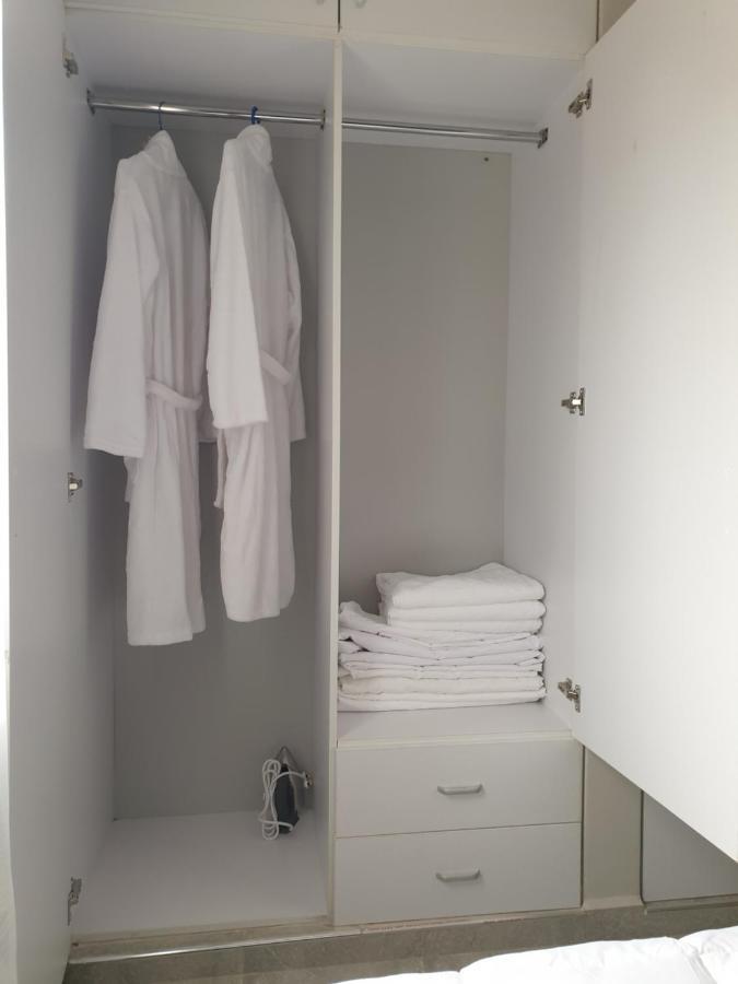 Blt Suites - Furnished Apartments 캄팔라 외부 사진