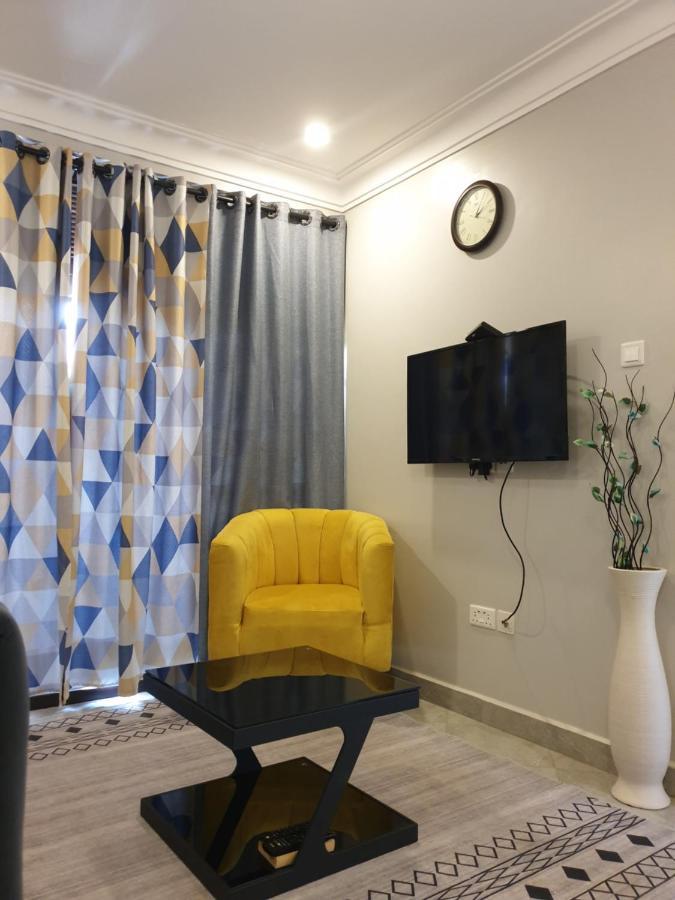 Blt Suites - Furnished Apartments 캄팔라 외부 사진