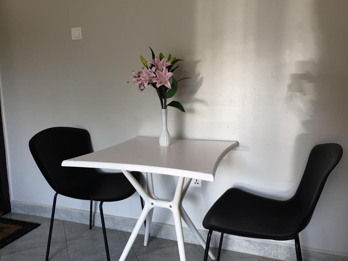 Blt Suites - Furnished Apartments 캄팔라 외부 사진