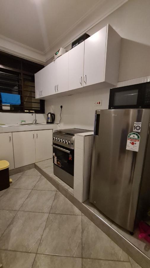 Blt Suites - Furnished Apartments 캄팔라 외부 사진